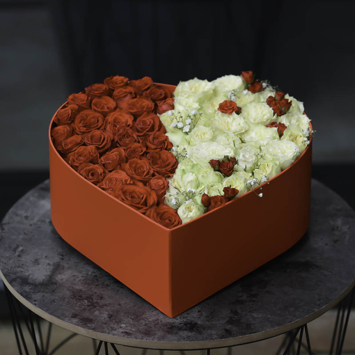 kvitkova-korobka-serdechnist