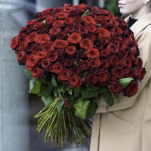 Охапка із 101 троянди Гран Прі та Ред Ігл “Кохаю тебе”